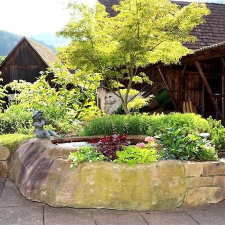Oberbauernhof - Wohnung "Am Garten" -- Moderne Fewo Im Schoenen Schwarzwaldhaus 古塔赫 外观 照片